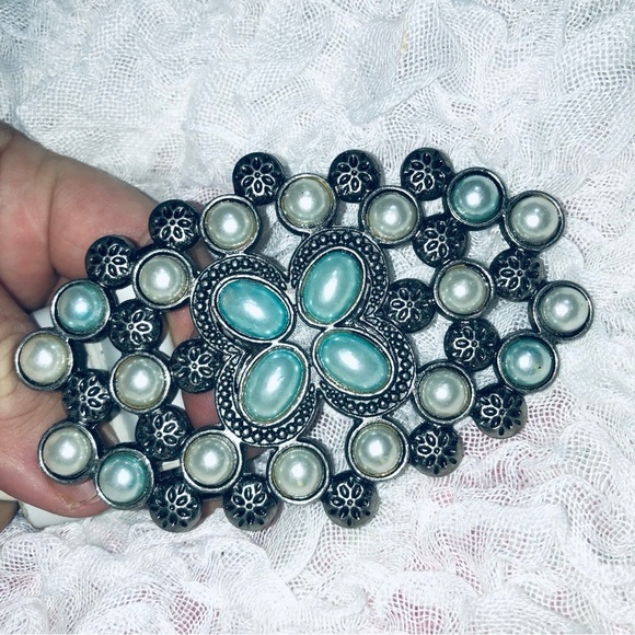 Elegant White Belt with Turquoise and Silver Buckle Ricki’s xl. Gently loved. - Picture 3 of 7